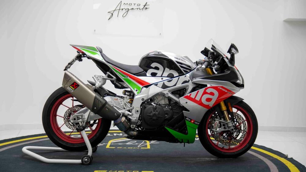 Aprilia RSV4 RF (2017 - 19) (2)