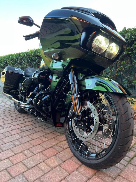 Harley-Davidson Road Glide (2022)