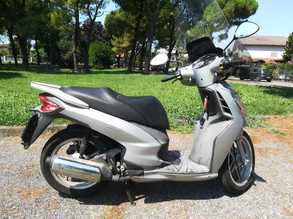 Malaguti Centro 125 i.e. SL (2010 - 11) (2)