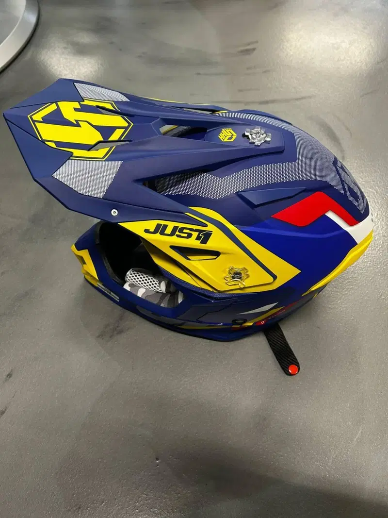 Casco J39 Just1 (3)