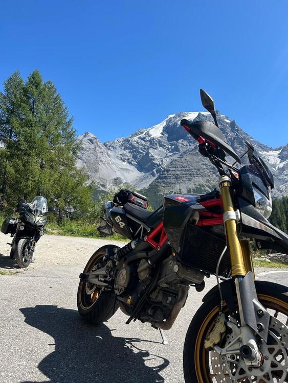 Aprilia Dorsoduro 750 Factory (2010 - 13) (5)