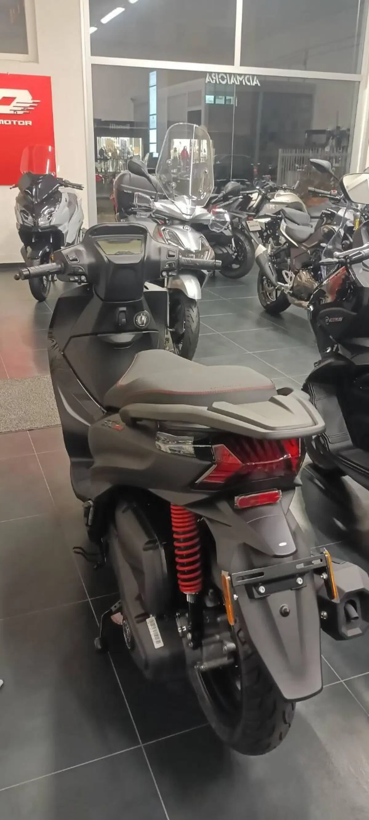 Morbidelli SC125LX (2024 - 26) (5)