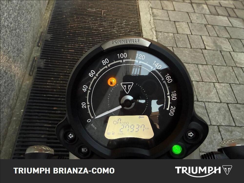 Triumph Street Twin 900 (2019 - 20) (4)