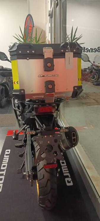 QJ Motor SRT 900 SX (2025) (4)