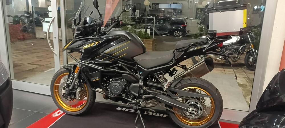 QJ Motor SRT 900 SX (2025) (5)