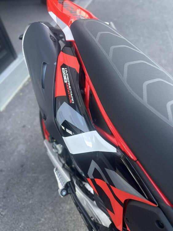 Ducati Hypermotard 698 Mono RVE (2024 - 25) (5)