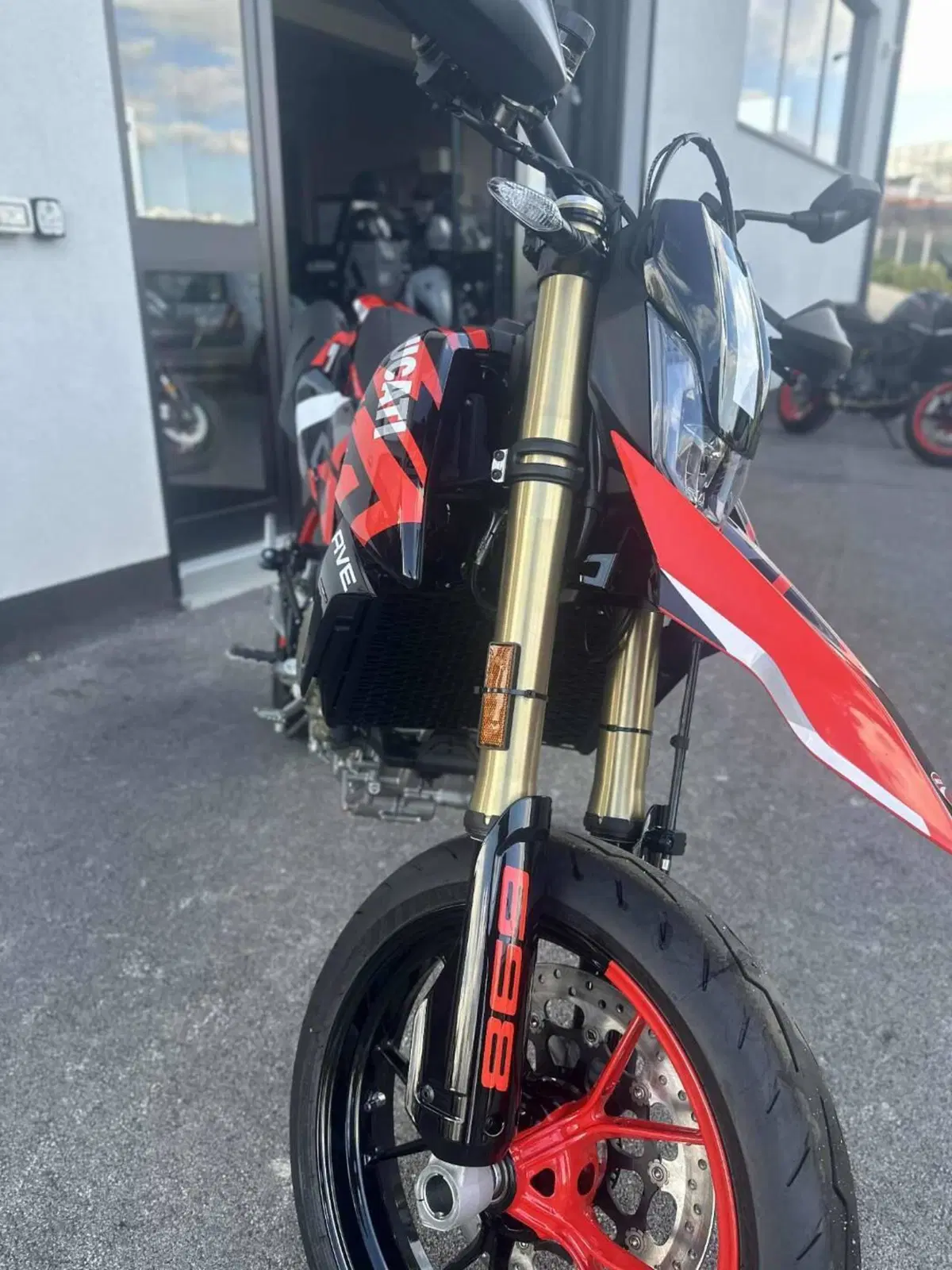 Ducati Hypermotard 698 Mono RVE (2024 - 26) (9)