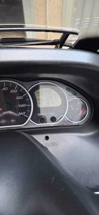 Yamaha Majesty 250 (1999 - 06) (3)