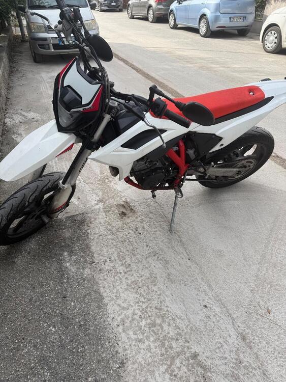 Betamotor RR 125 4T Motard LC (2021 - 23) (4)