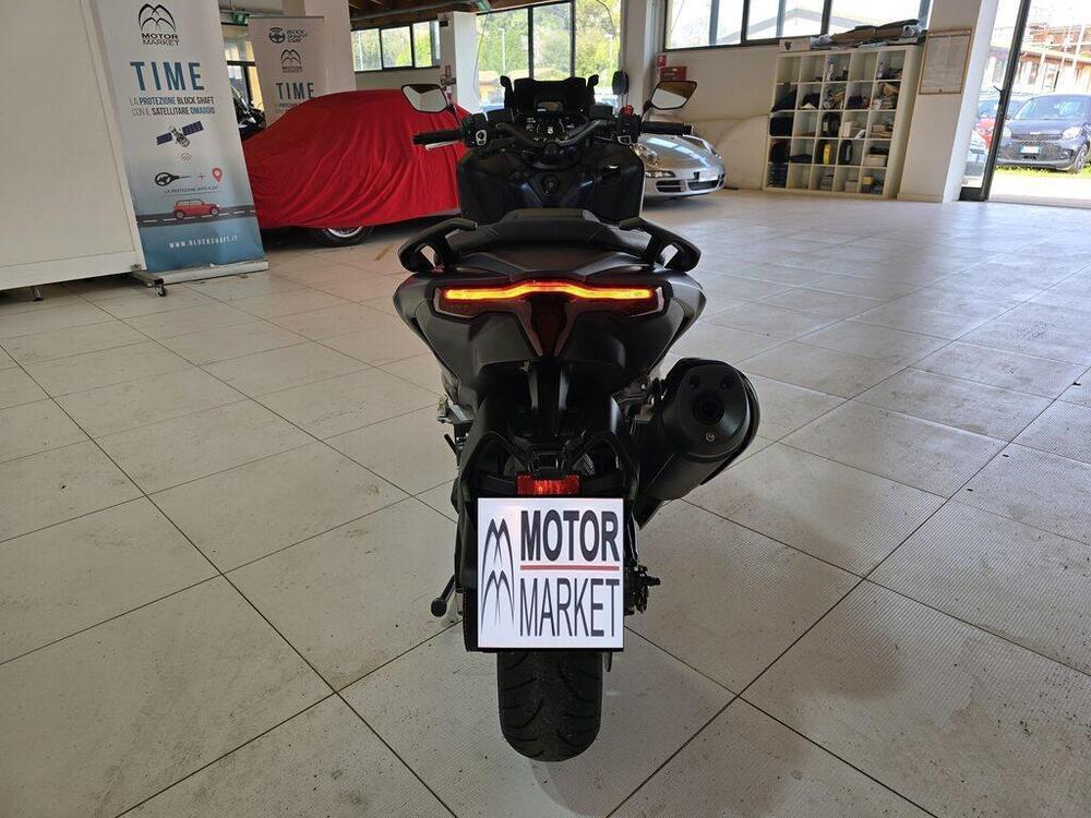 Yamaha T-Max 560 (2022 - 24) (3)