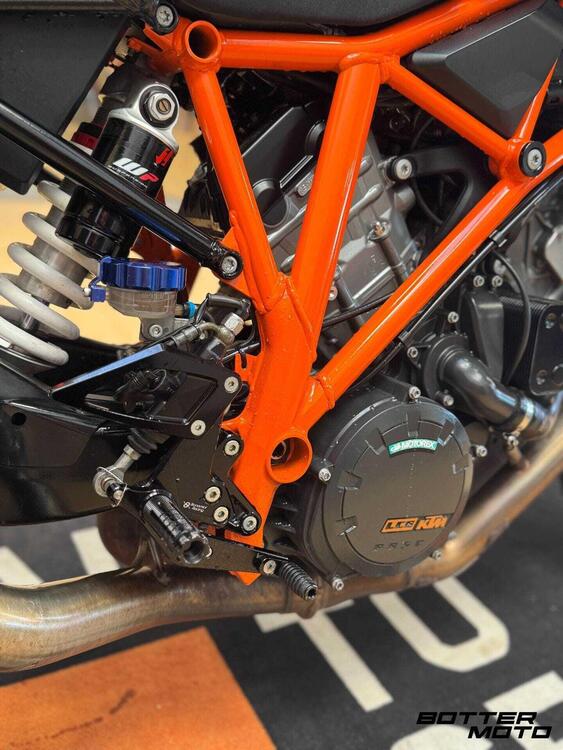 KTM 1290 Super Duke R ABS (2014 - 16) (2)