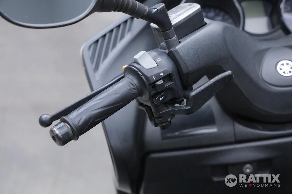 Yamaha Majesty 400 (2004 - 08) (4)