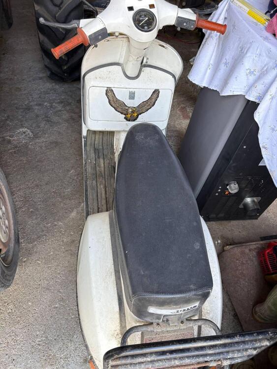 Piaggio Vespa 125 PX (2)
