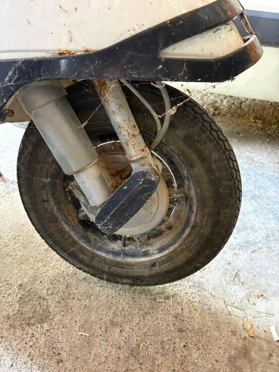 Piaggio Vespa 125 PX (4)