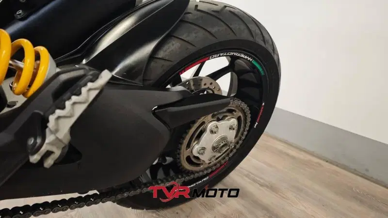 Ducati Hypermotard 821 (2013 - 15) (11)