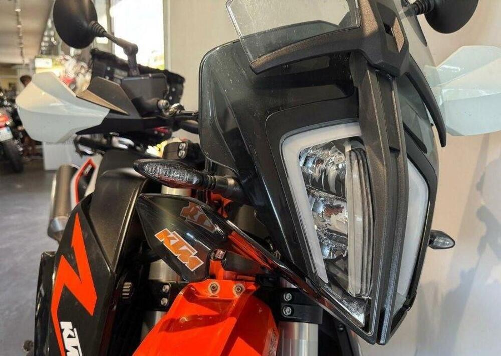 KTM 890 Adventure R (2021) (5)
