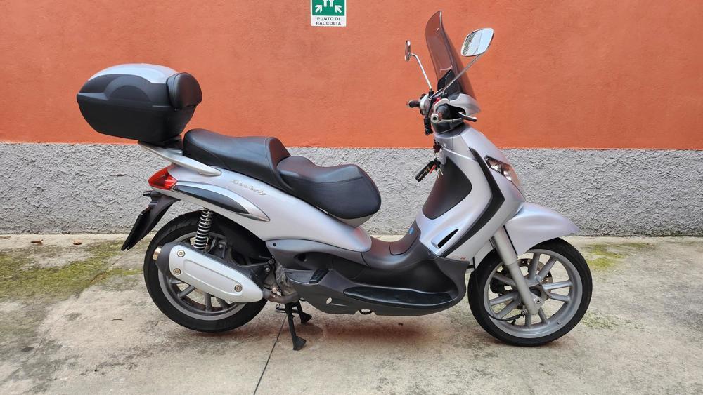 Piaggio Beverly 250 (2004 - 05)
