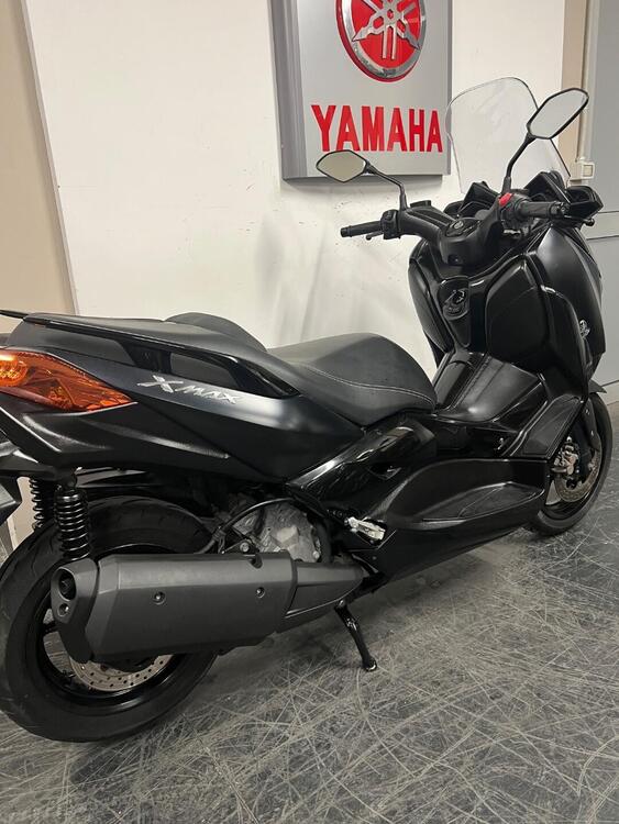 Yamaha X-Max 300 Iron Max (2019 - 20) (4)