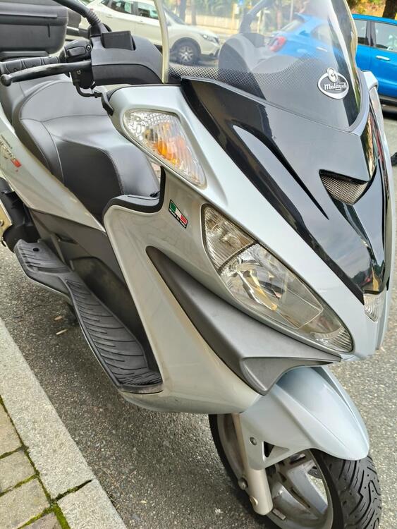 Malaguti Madison 250 3 i.e. (5)