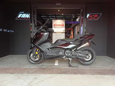 Yamaha T-Max 560 Tech Max (2022 - 24) nuova
