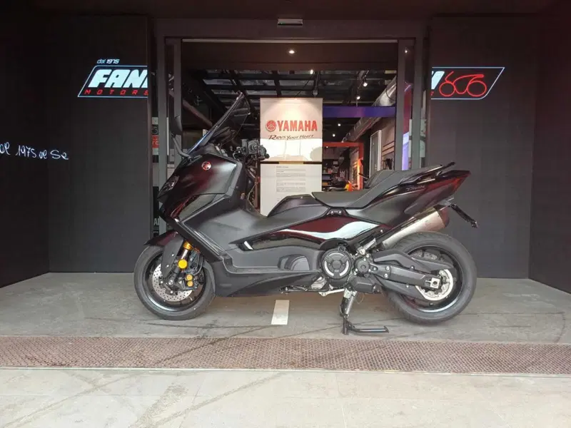 Yamaha T-Max 560 Tech Max (2022 - 24)