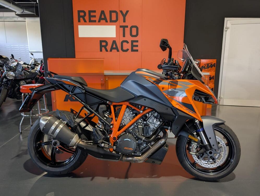 KTM 1290 Super Duke GT (2022 - 25)