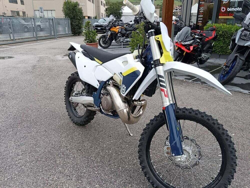 Husqvarna TE 250 (2024) (2)