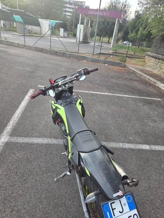 Fantic Motor XMF 125 Motard Performance 4T (2023 - 24) (5)