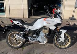 Moto Guzzi V100 Mandello (2022 - 24) usata
