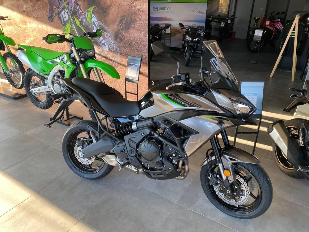 Kawasaki Versys 650 (2025 - 26) (2)