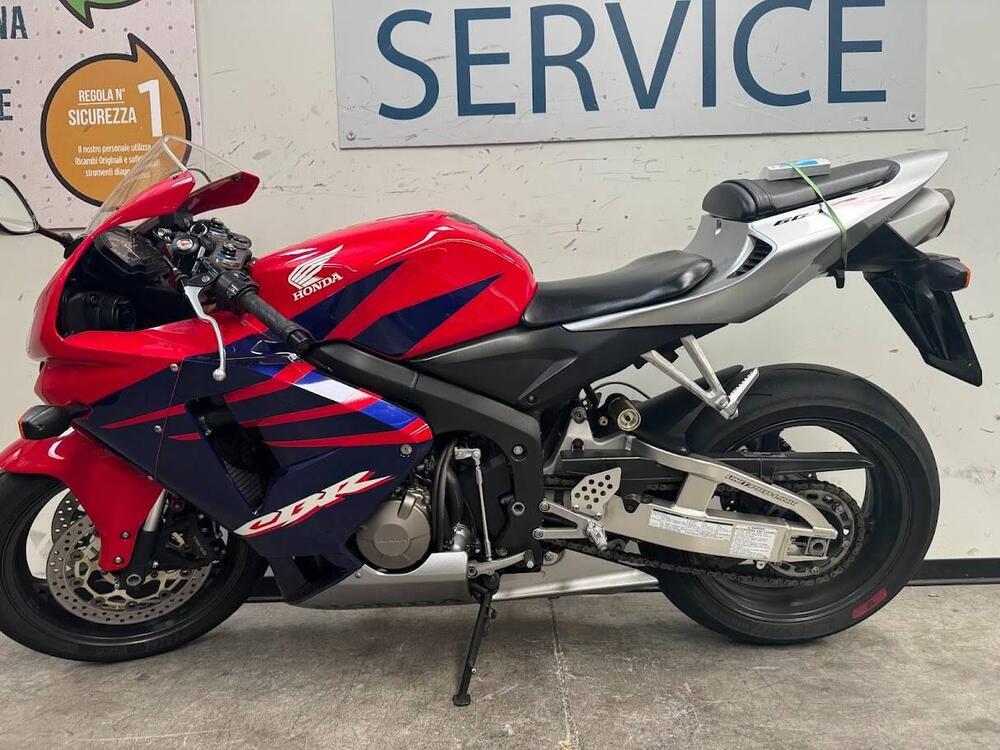 Honda CBR 600 RR (2007 - 08) (2)