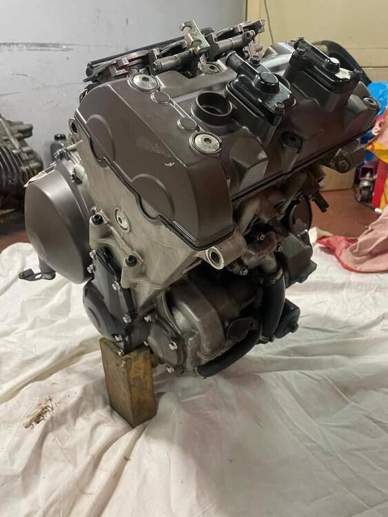 Motore Triumph Daytona 675 (4)