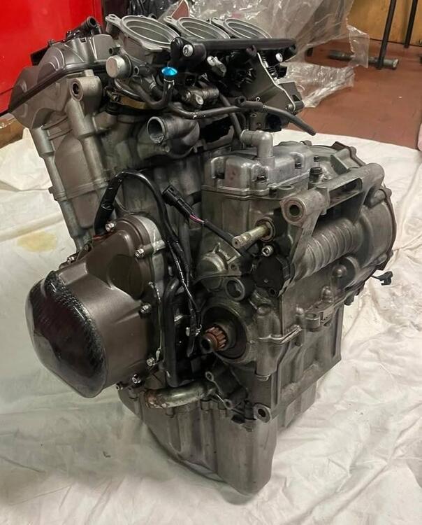 Motore Triumph Daytona 675 (5)