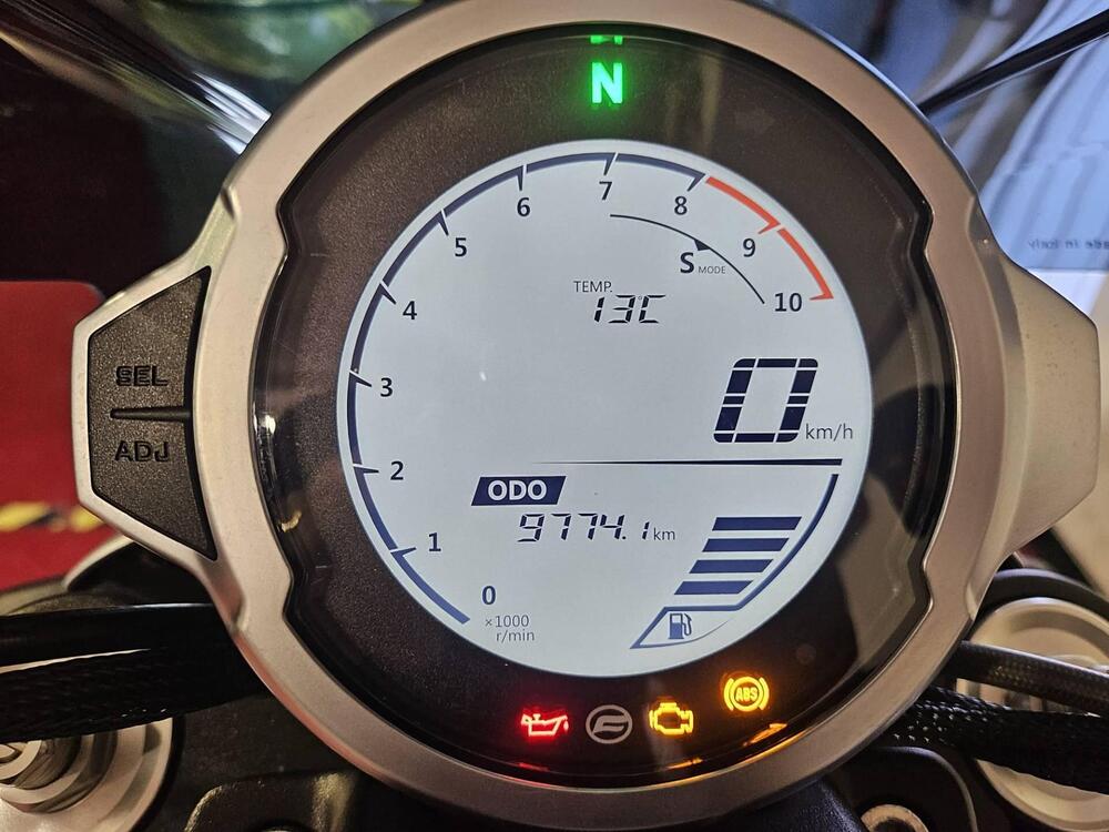 CFMOTO 700CL-X Heritage (2021 - 25) (3)