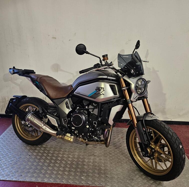 CFMOTO 700CL-X Heritage (2021 - 25)