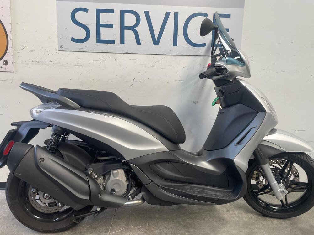 Piaggio Beverly 350 ABS (2016 - 20)