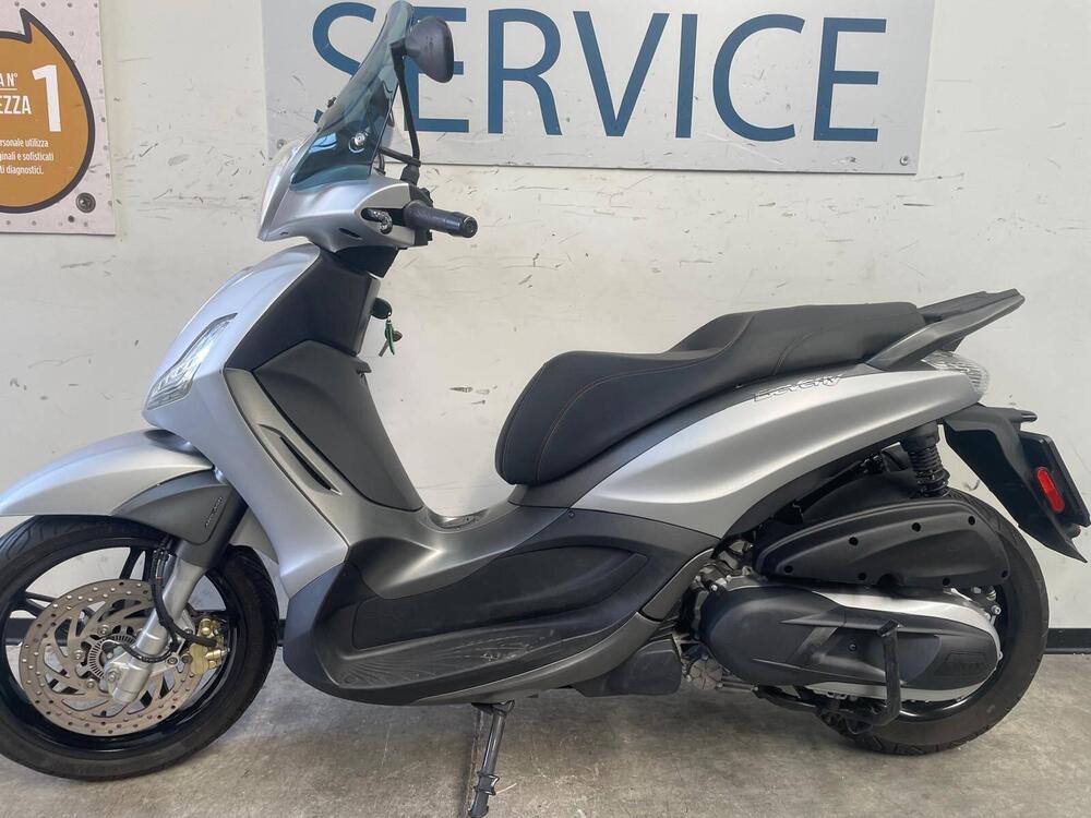 Piaggio Beverly 350 ABS (2016 - 20) (2)