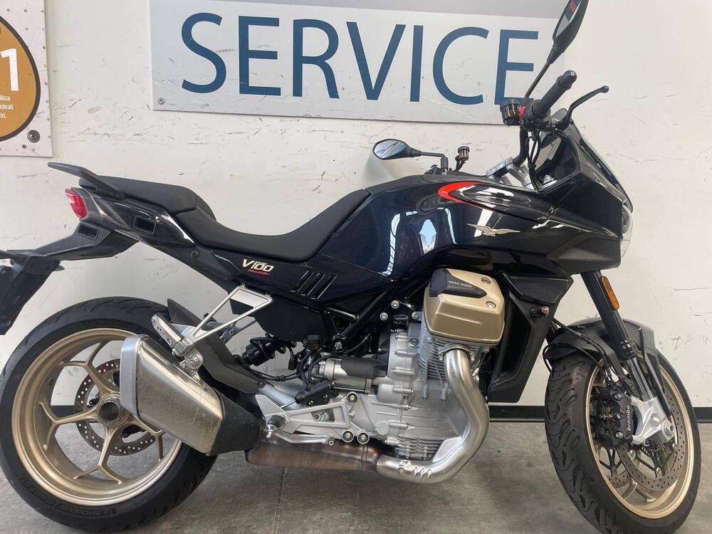 Moto Guzzi V100 Mandello (2025)