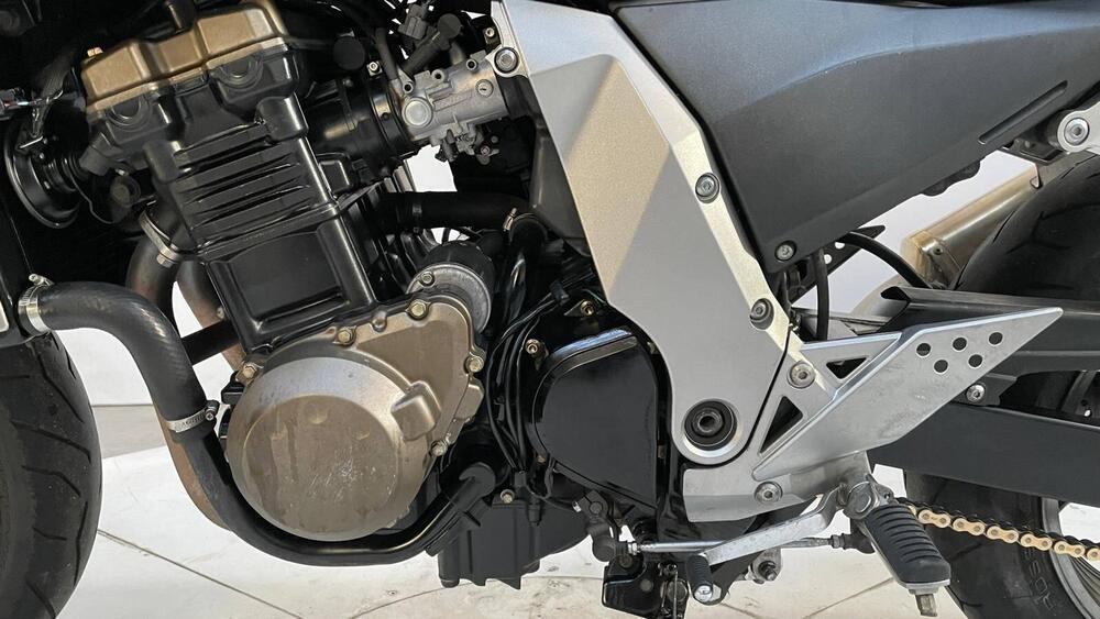 Kawasaki Z 750 S (4)