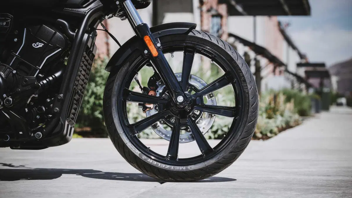 Indian Scout Sixty Scout Sixty 999 Sport (2026) (4)
