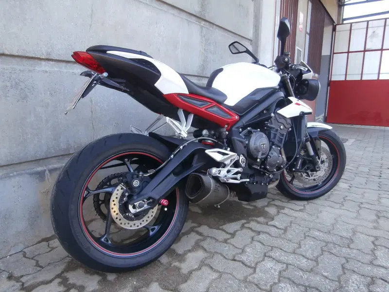 Triumph Street Triple R (2017 - 20) (7)