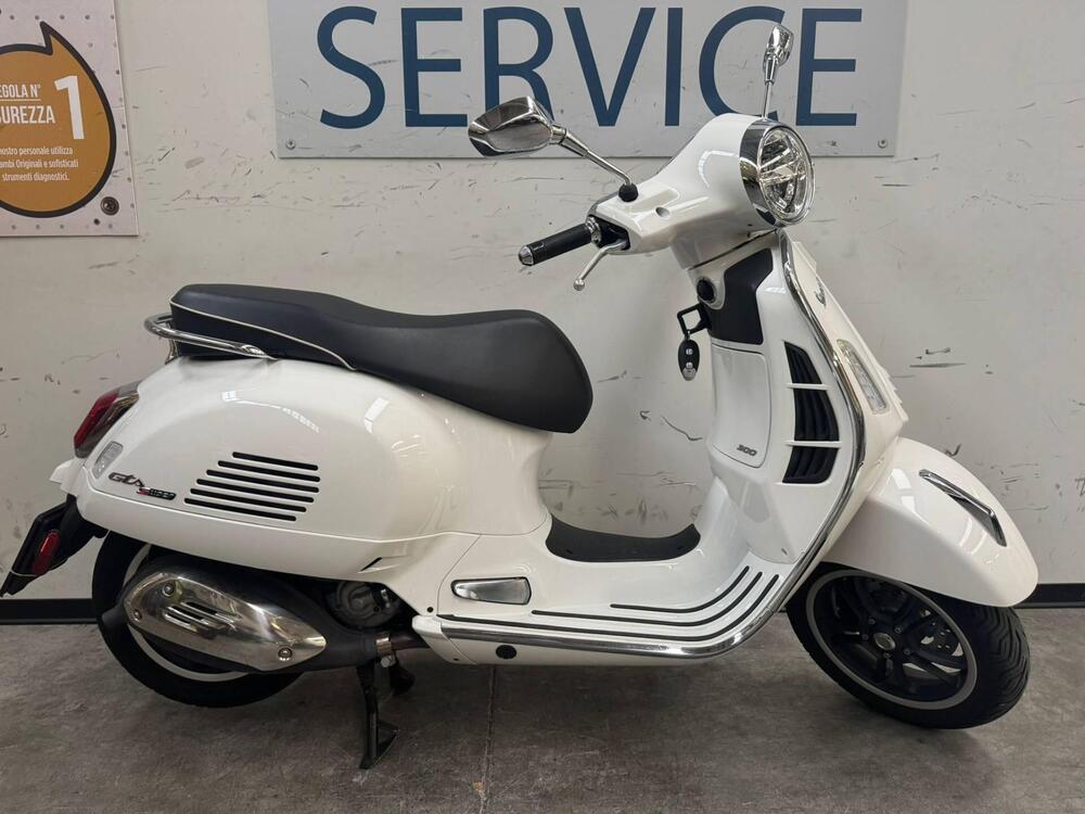 Vespa GTS 300 Super (2023 - 24)