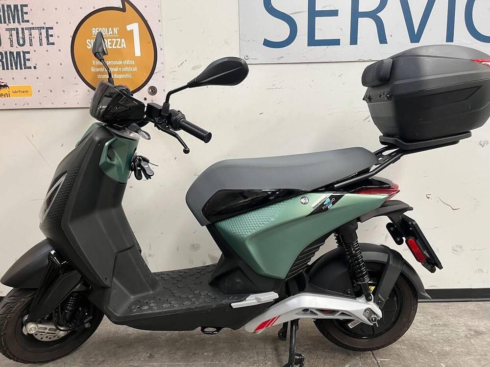 Piaggio 1 Active (2022 - 25) (2)