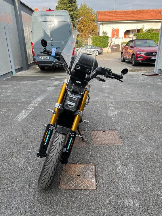 Bmw CE 02 (2024 - 25) (3)