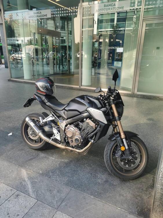 Honda CB 650 R (2021 - 23) (4)