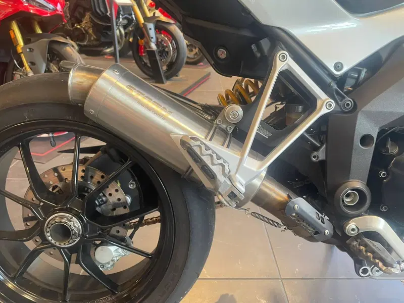 Ducati Multistrada 1200 S Sport (2010 - 12) (5)