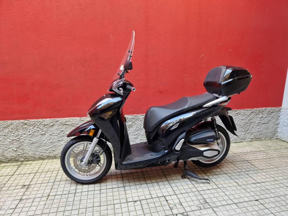 Honda SH 350 (2021 - 24) (4)