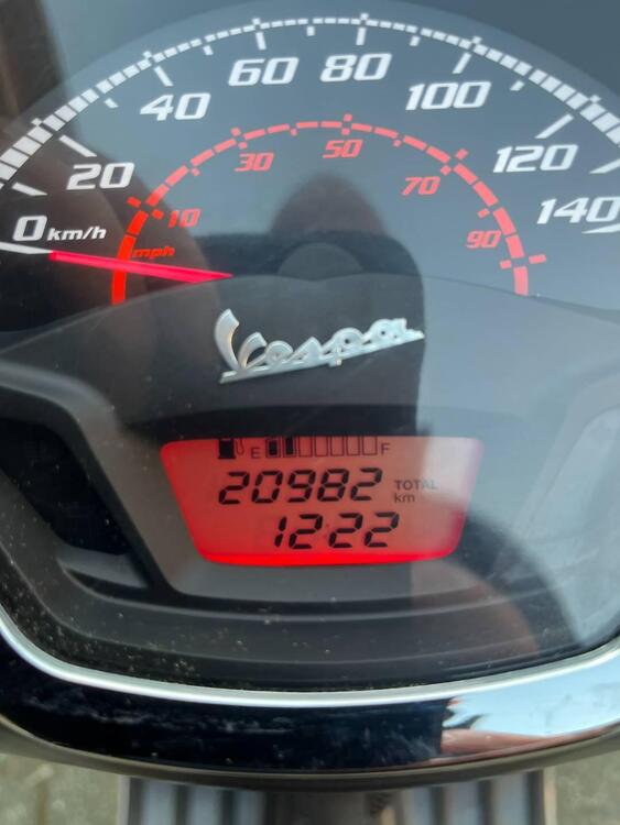 Vespa GTS 300 Super Sport (2017 - 19) (4)