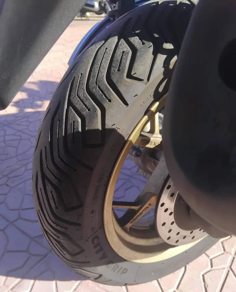Yamaha X-Max 125 Tech Max (2021 - 24) (10)