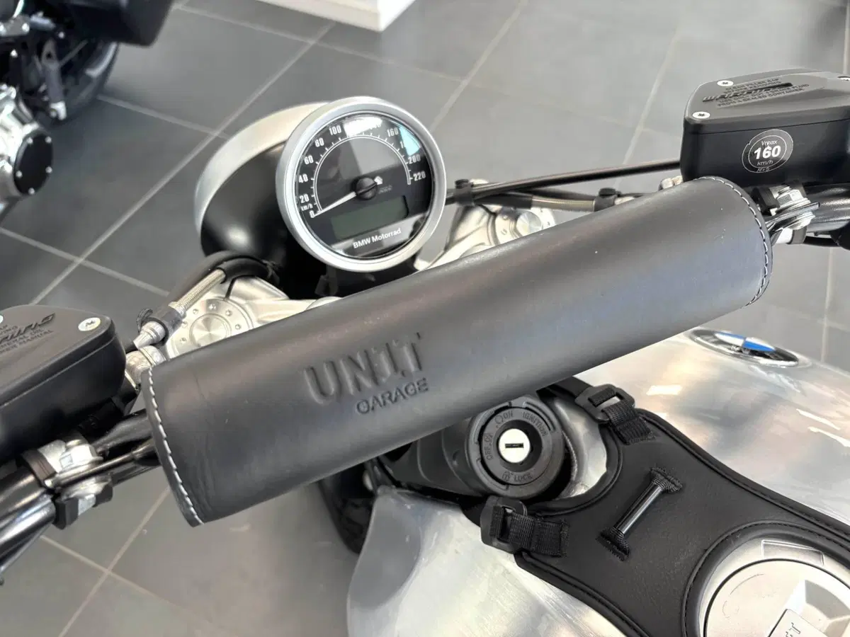 Bmw R nineT 1200 Scrambler (2016 - 20) (4)